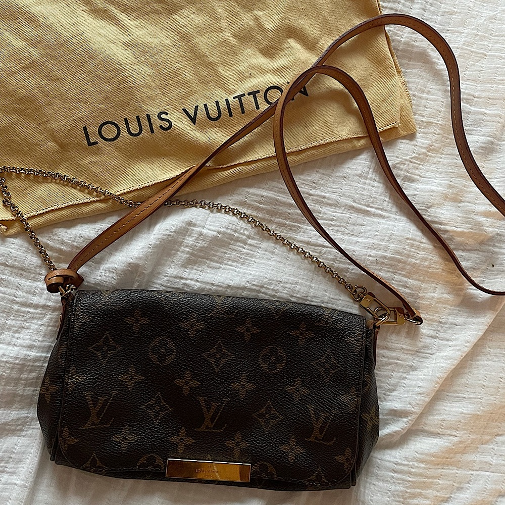Louis Vuitton Favorite Cross Body Bag